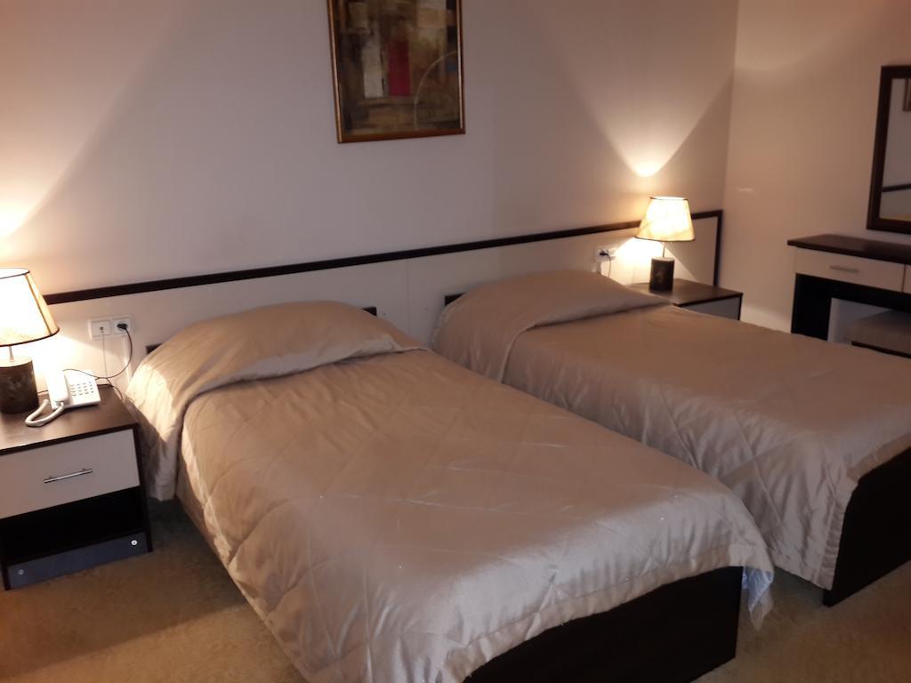 Kaspia Sahil Hotel Lankaran Ngoại thất bức ảnh